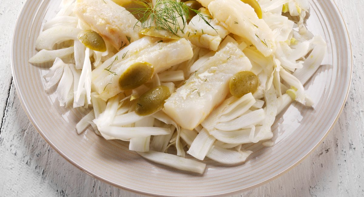 Fennel and orange salad with steamed salt cod